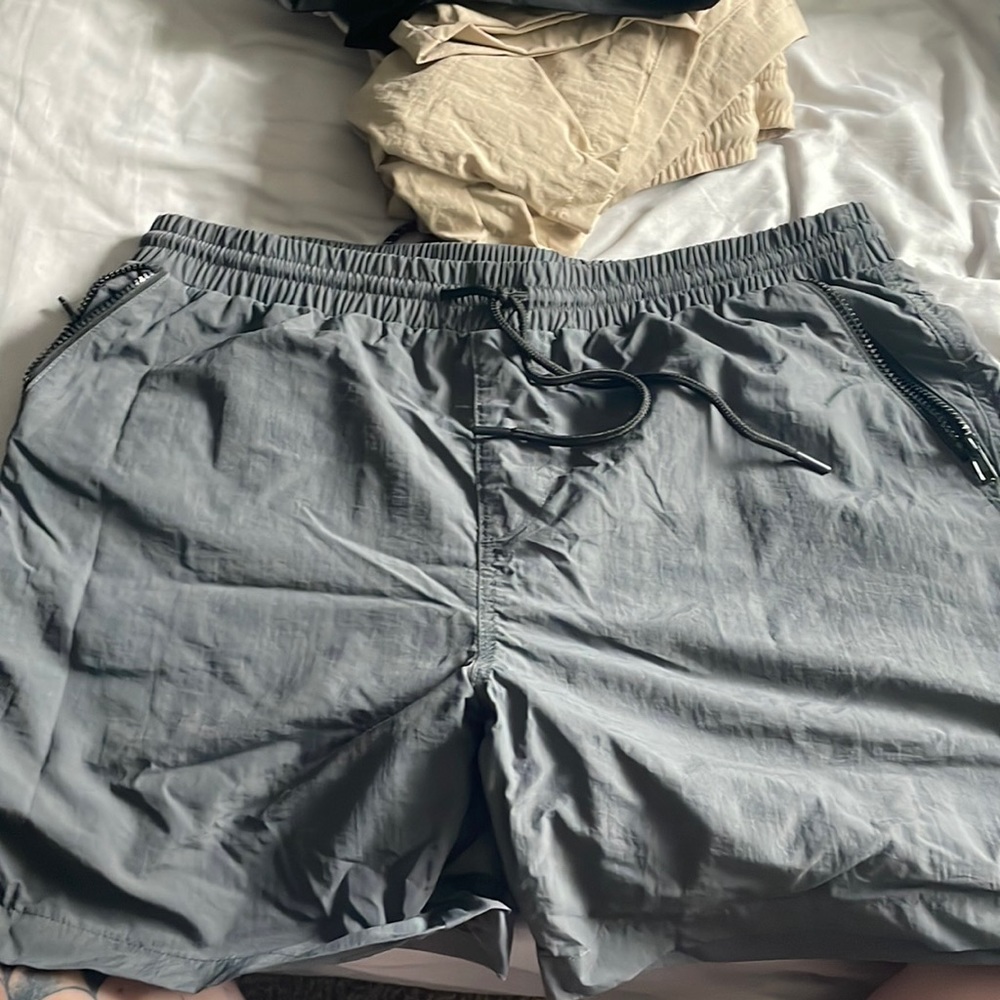 No boundaries grey nylon shorts size large brand new